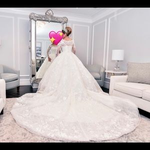 Wedding dress with free crown and veil